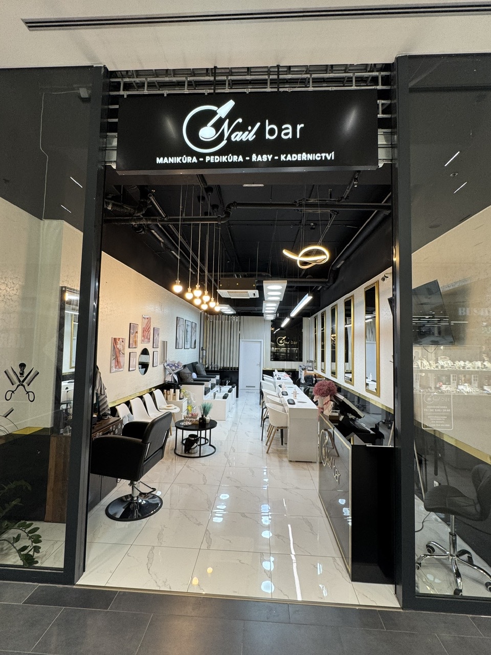 Náš salon 1