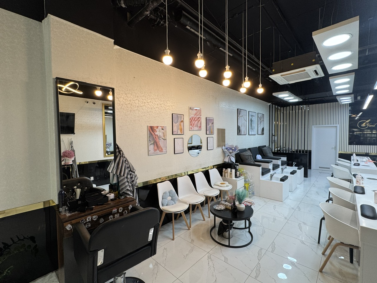 Náš salon 2